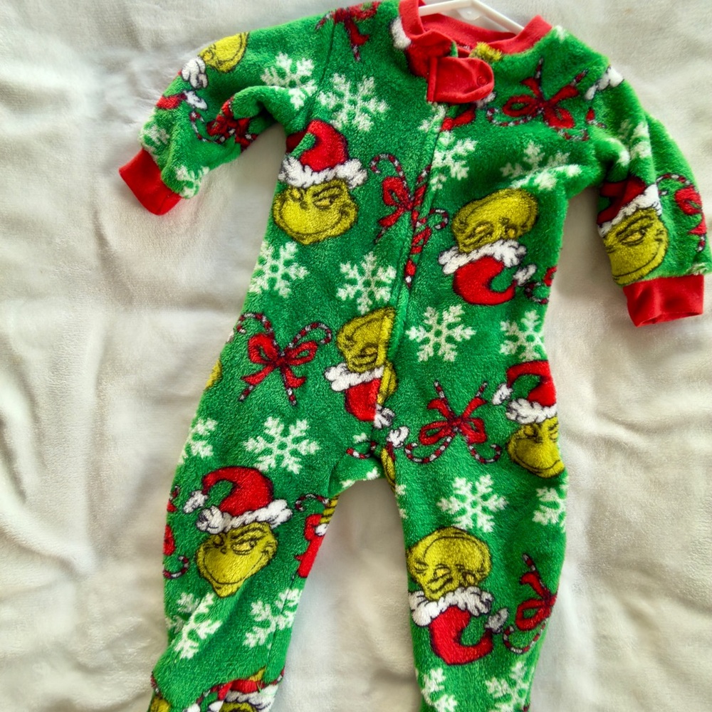 Dr. Seuss Green and Red Grinch Kids Footie Christmas pjs